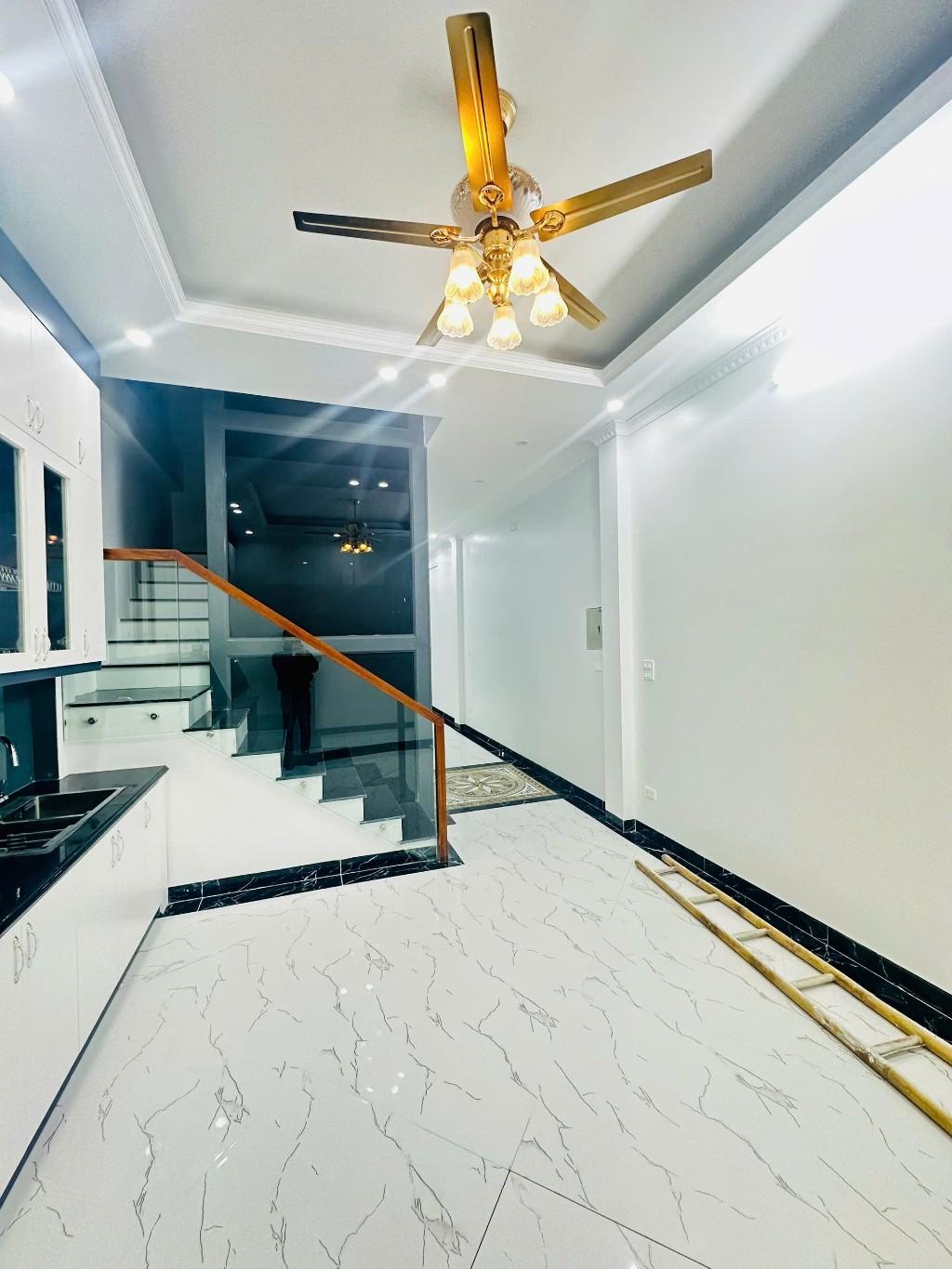 BÁN NHÀ MỚI 51M2 - 5T MỚI - THANG MÁY - QUAN HOA - CẦU GIẤY - HAI THOÁNG 12.8 TỶ - Ảnh 6