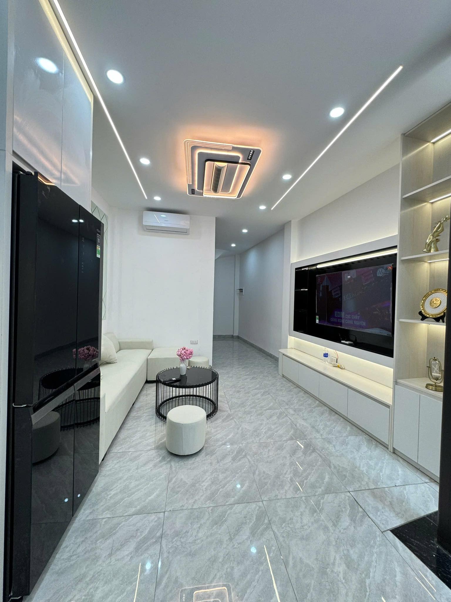 LÔ GÓC HAI MẶT THOÁNG , Bùi Xương Trạch , Thanh Xuân 35m2 5T , 7.1 tỷ. - Ảnh chính