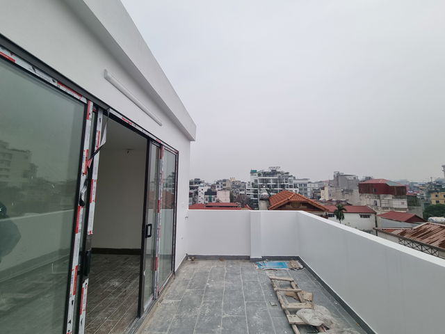 NHÀ MỚI PHÂN LÔ TÔ TÔ VÀO NHÀ 7 TẦNG THANG MÁY Hoàng Cầu 45m2,mặt tiền 5m,15 tỷ Đống Đa. - Ảnh chính
