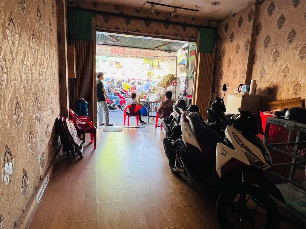 Bán nhà mặt tiền xe tải  kinh doanh Dương Bá Trạc 4.7x15 chỉ 15 tỷ 9 - Ảnh 1