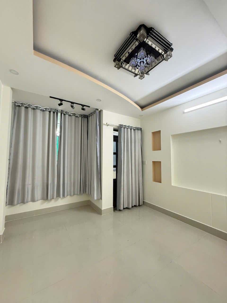 Tân Phú mặt tiền Kinh Doanh gần chợ Sơn Kỳ 100m2 - 4 Tầng Nhỉnh 12ty - Ảnh 3