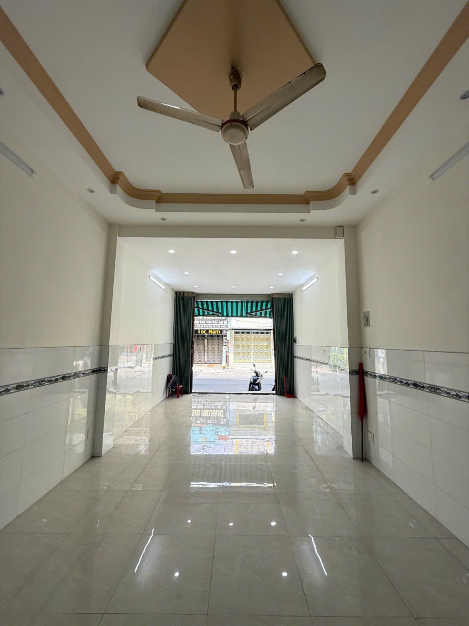 Tân Phú mặt tiền Kinh Doanh gần chợ Sơn Kỳ 100m2 - 4 Tầng Nhỉnh 12ty - Ảnh 1