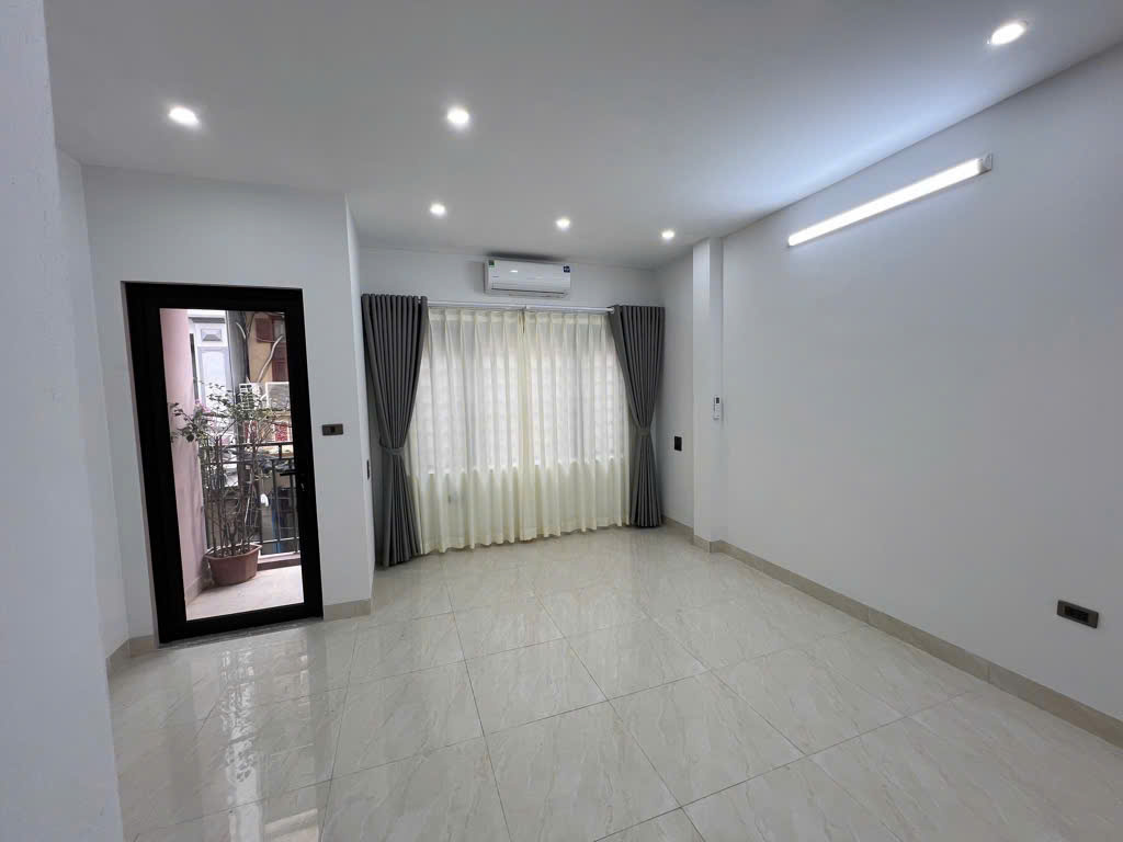 NHÀ ĐẸP KHƯƠNG TRUNG THANH XUÂN - FULL NỘI THẤT- NGÕ Ô TÔ - 43M2 GIÁ NHỈNH 10 TỶ - Ảnh 2
