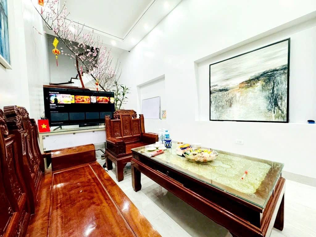 MẶT NGÕ TẠ QUANG BỬU - 10M RA PHỐ - ÔTÔ TRÁNH, VÀO NHÀ - GIÁ 22 TỶ - Ảnh 1