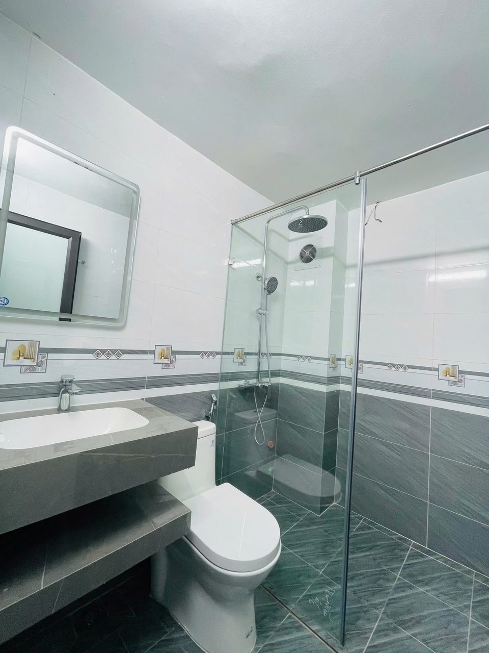 NHÀ ĐẸP VIP KIM ĐỒNG - 5 TẦNG THANG MÁY, PHÂN LÔ BÀN CỜ, 10M OTO TRÁNH - GIÁ 17 TỶ - Ảnh 4