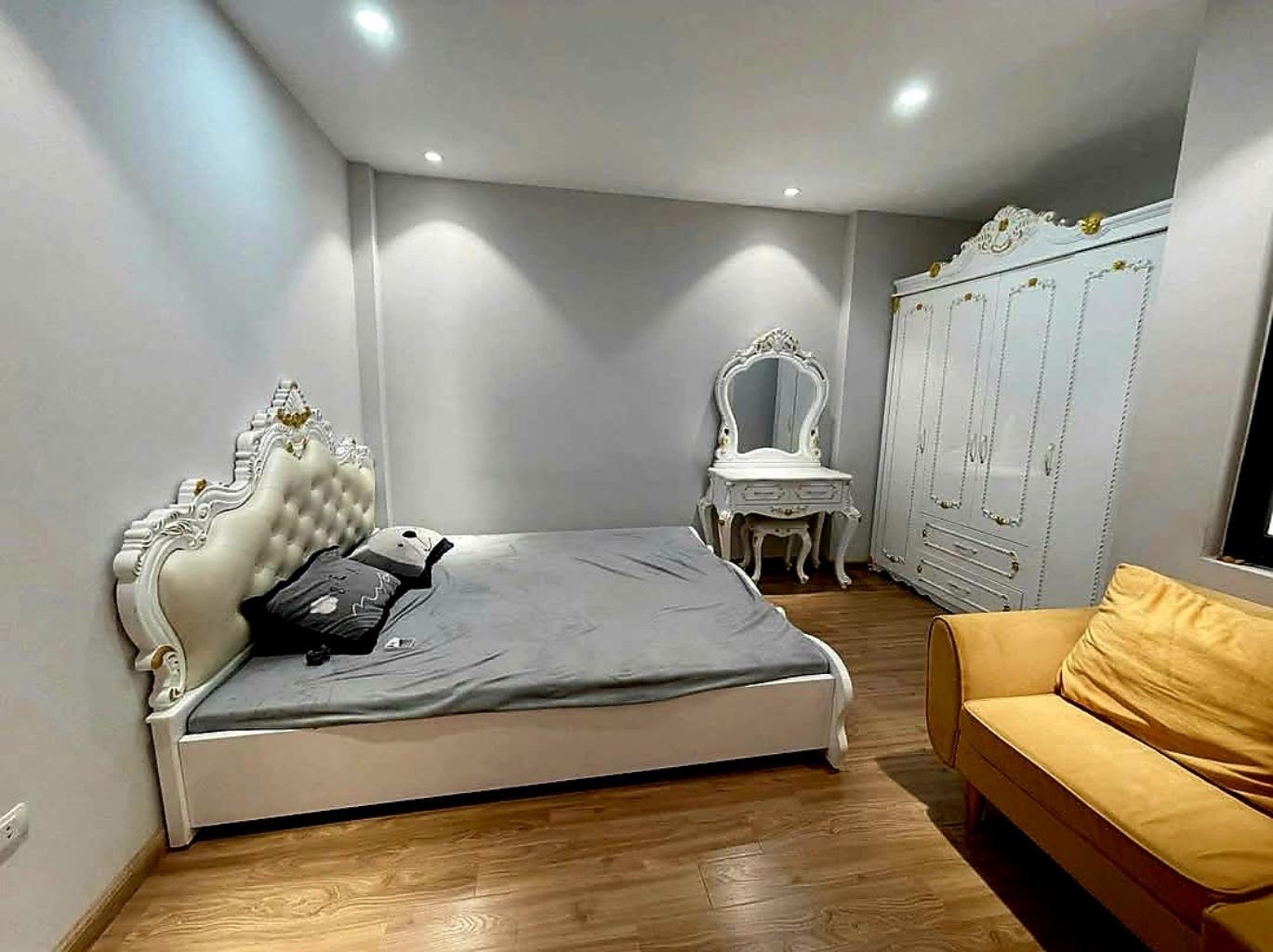 SIÊU ĐẸP - SIÊU HIẾM - NHÀ PHỐ - LÔ GÓC - MẶT TIỀN KHỦNG CHỈ 8.X TỶ - Ảnh chính