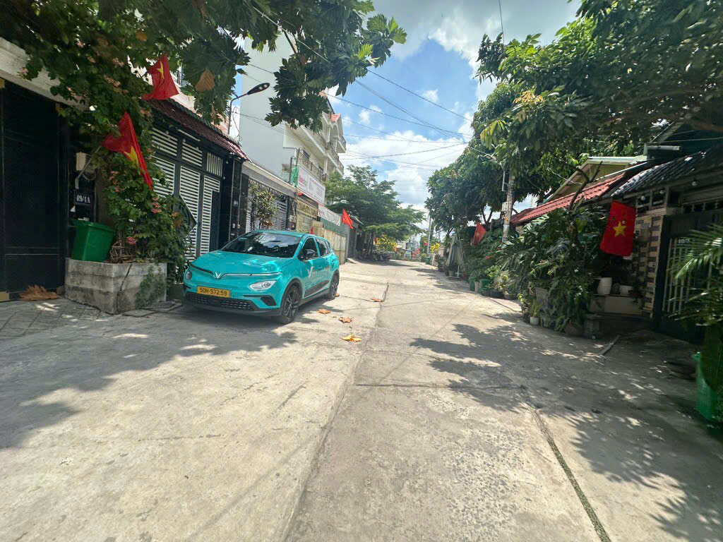 🌈Chính chủ chưa qua đầu tư 🏘️<br>🍀Nhà Thạnh Lộc 37 ngang khủng 5m 1 trệt 1 lầu 1 tum- hẻm 8m- nhỉnh - Ảnh chính