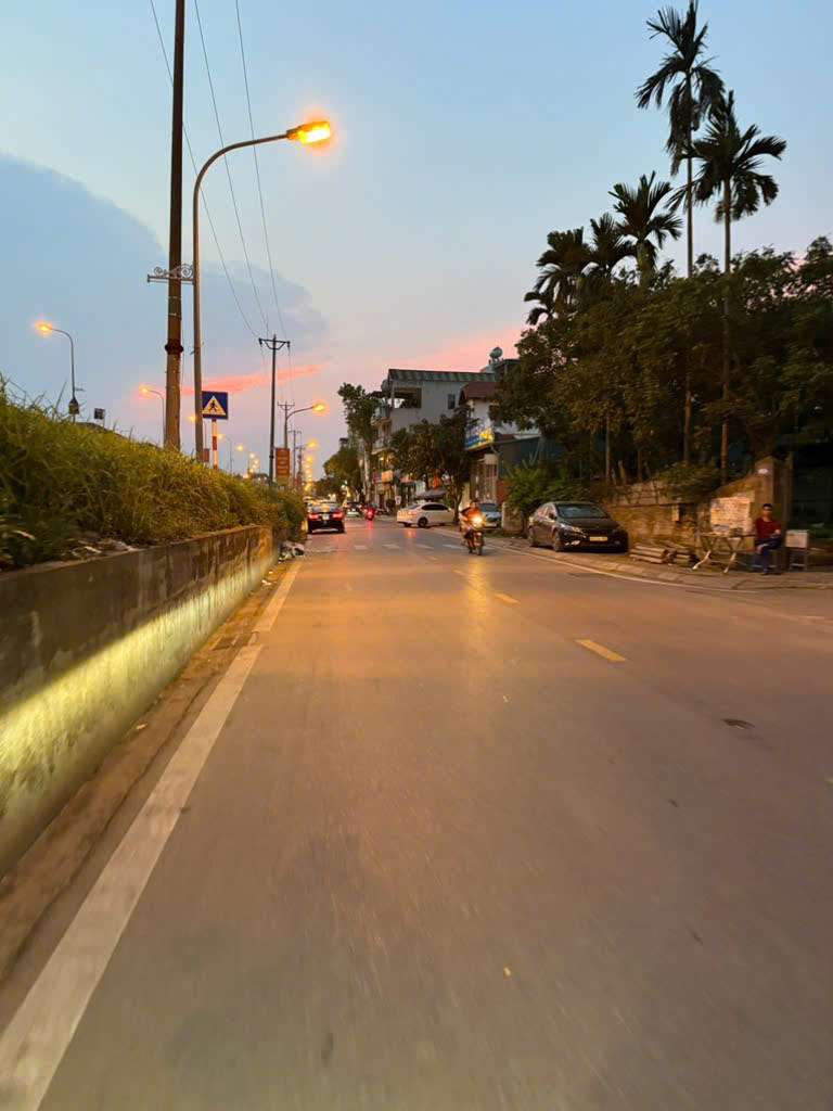 Bán nhà C4 ở Ngọc Thụy Long Biên rộng 52m, mặt tiền 6m nở hậu nhẹ ngõ nông oto vào 9 tỷ - Ảnh chính