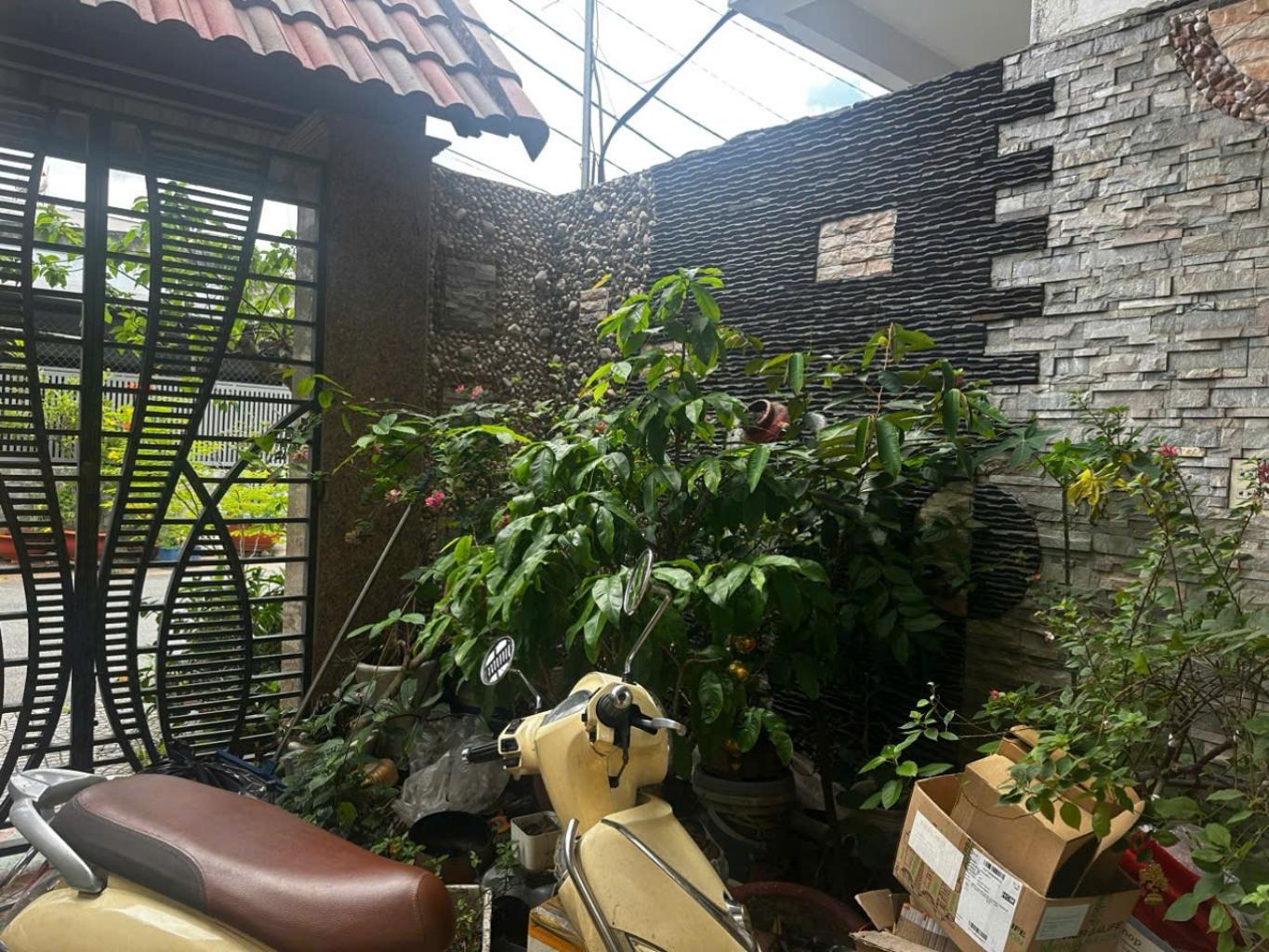 NHÀ 3 TẦNG – ĐƯỜNG 10M – 4 PHÒNG CHO THUÊ – GẦN BX AN SƯƠNG – SỔ HOÀN CÔNG – 112m²  - 8.2 TỶ - Ảnh 1