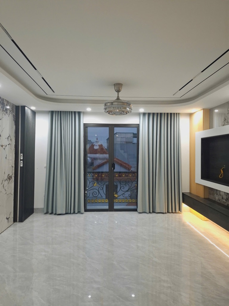 Bán nhà Ngọc Thuỵ sau trường Pháp 46m x 6T gara thang máy, kd nhỏ nhỉnh 13 tỷ tl. LH 0936123469 - Ảnh 2