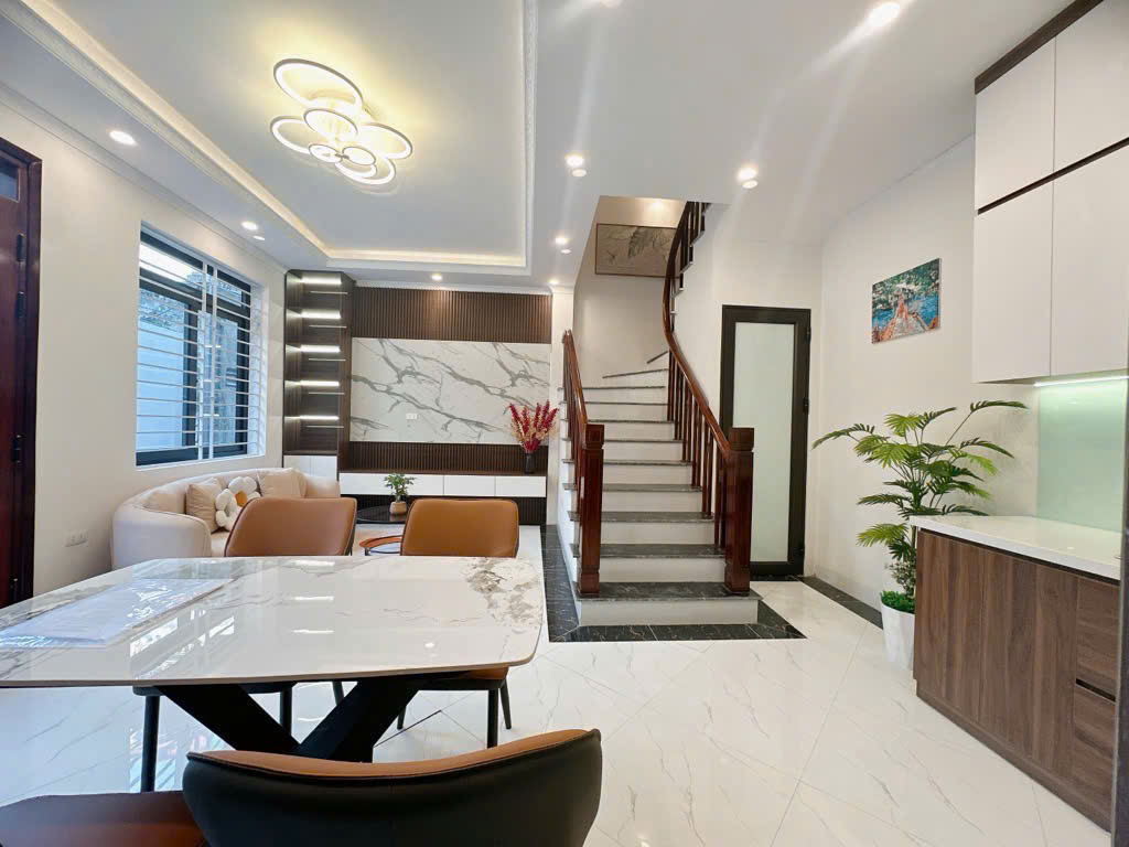 Bán nhà Sài Đồng, Long Biên, Hà Nội, 5,95 tỷ, 43m2, view đẹp, nhiều tiện ích, ngõ nông - Ảnh 2