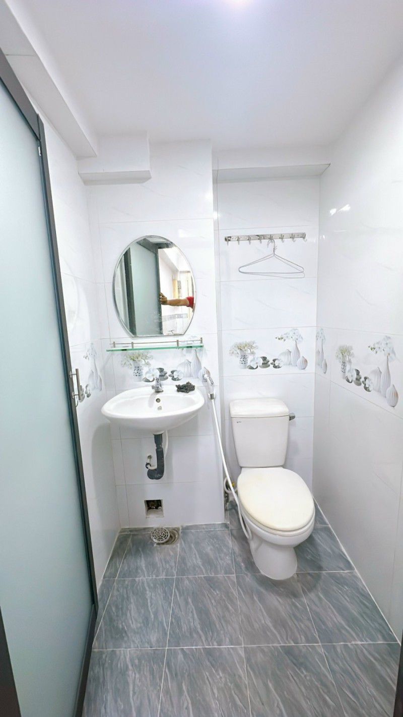 NHÀ 4 TẦNG - ĐƯỜNG TÔN THÁT THUYẾT - QUẬN 4 - 3 PN - HẺM XE HƠI - GIÁ CHỈ 4.7 TỶ - Ảnh 2
