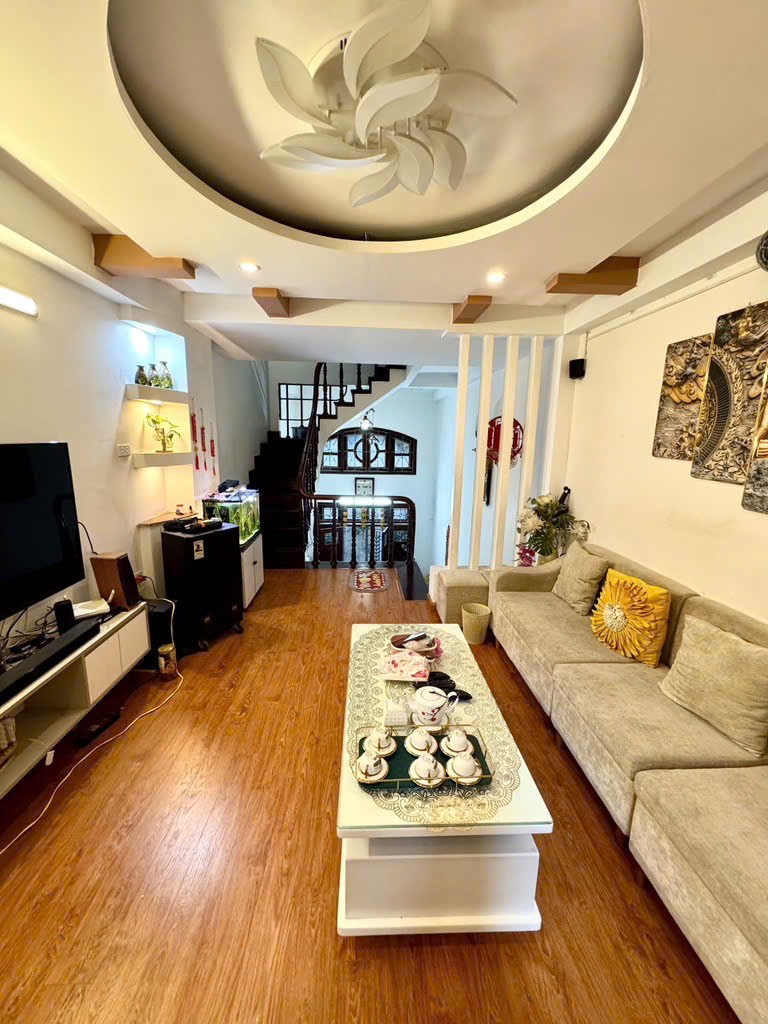 NHÀ ĐẸP - GIÁ TỐT - CHÍNH CHỦ Cần Bán Nhà Vị Trí Đẹp Tại  Vũ Trọng Phụng, Thanh Xuân, Hà Nội - Ảnh chính