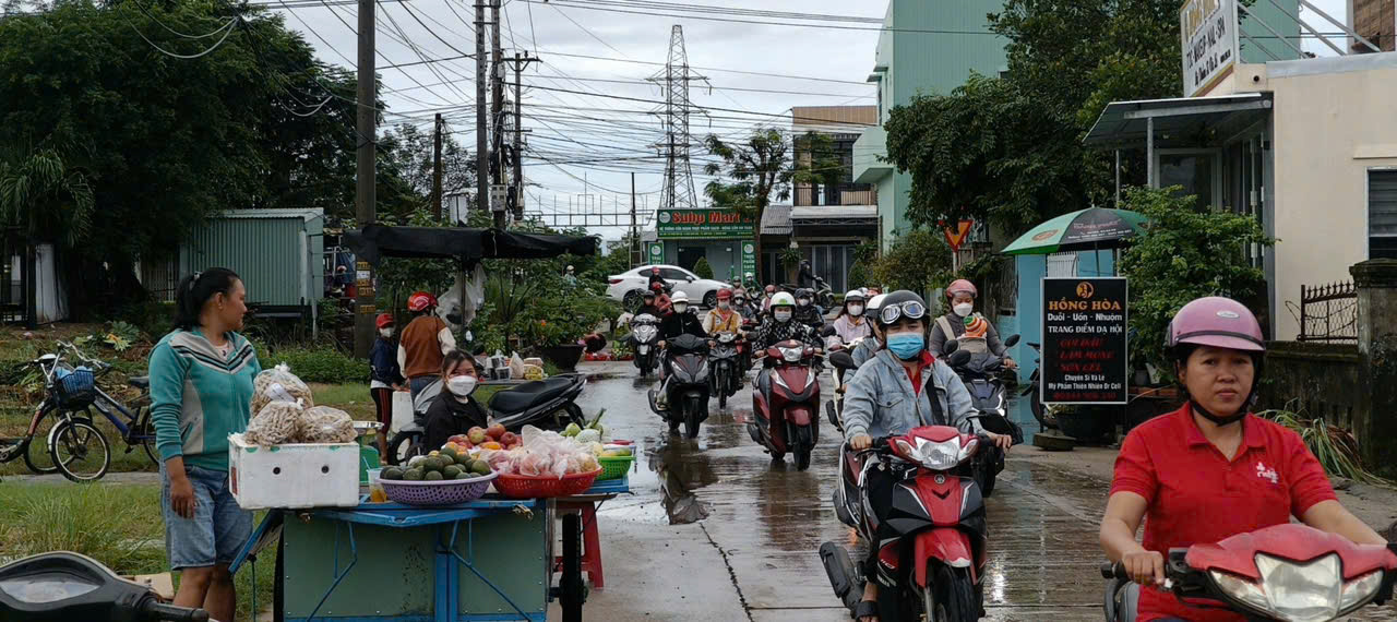 Chính chủ cần bán gấp lô đất kinh doanh buôn bán sầm uất đường 15m trục chính vào KCN Điện Ngọc - Ảnh 3