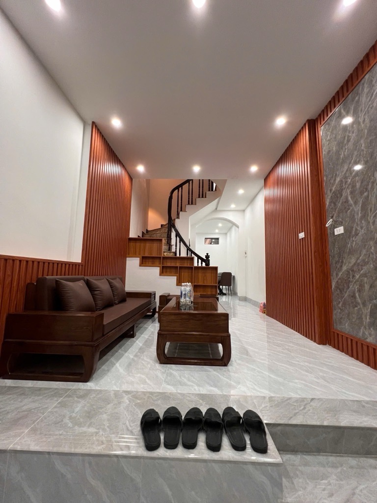 BÁN NHÀ GIÁI PHÓNG, KIM ĐỒNG, Ô TÔ ĐỖ CỬA,DT 40M2, 8.98 TỶ - Ảnh chính