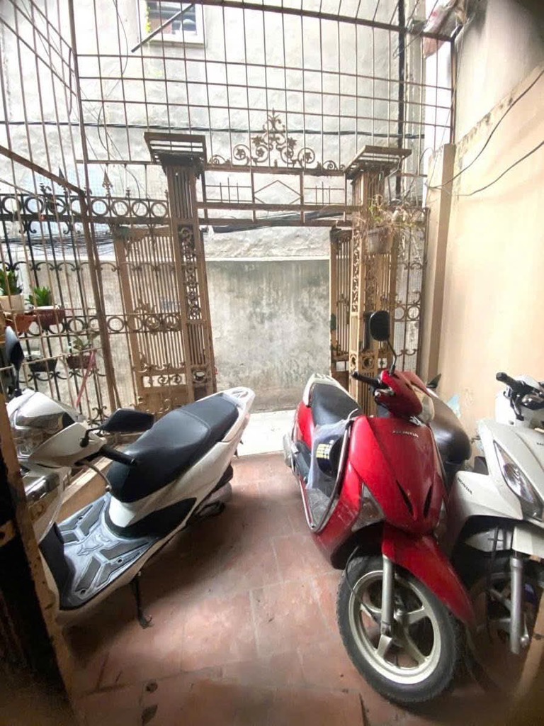 Bán nhà 4 tầng, đẹp Thanh Nhàn Hai Bà Trưng - Ảnh chính