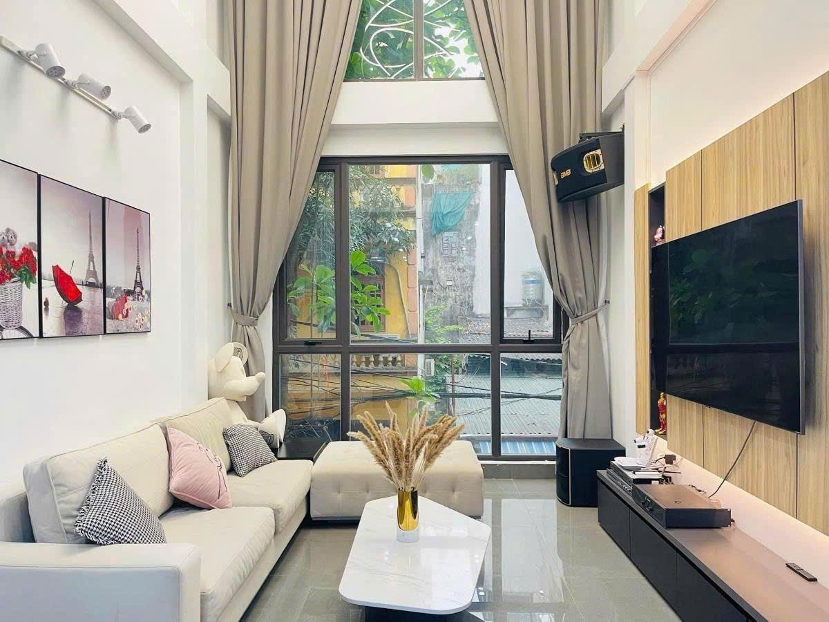 PL Hồ Đền Lừ Thang Máy - Gara Ô Tô - Nội Thất Hiện Đại DT 45m2 6 tầng Giá 19.5 tỷ - Ảnh 2