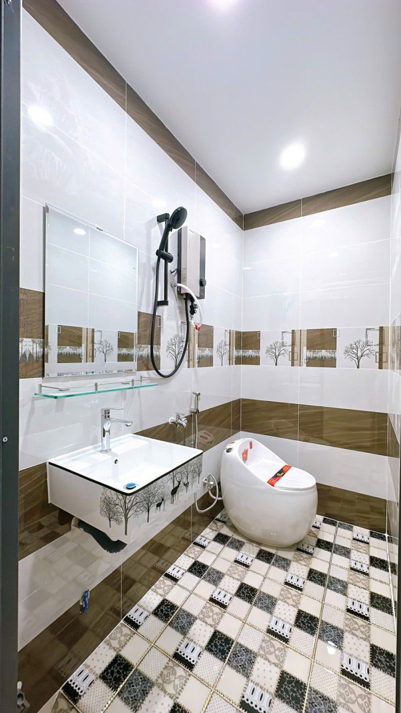 NHÀ QUẬN 4 - ĐƯỜNG TÔN THẤT THUYẾT - 44M - 2 TẦNG - 2 MẶT TIỀN THÔNG THOÁNG - NHÀ ĐẸP LUNG LINH - - Ảnh 4