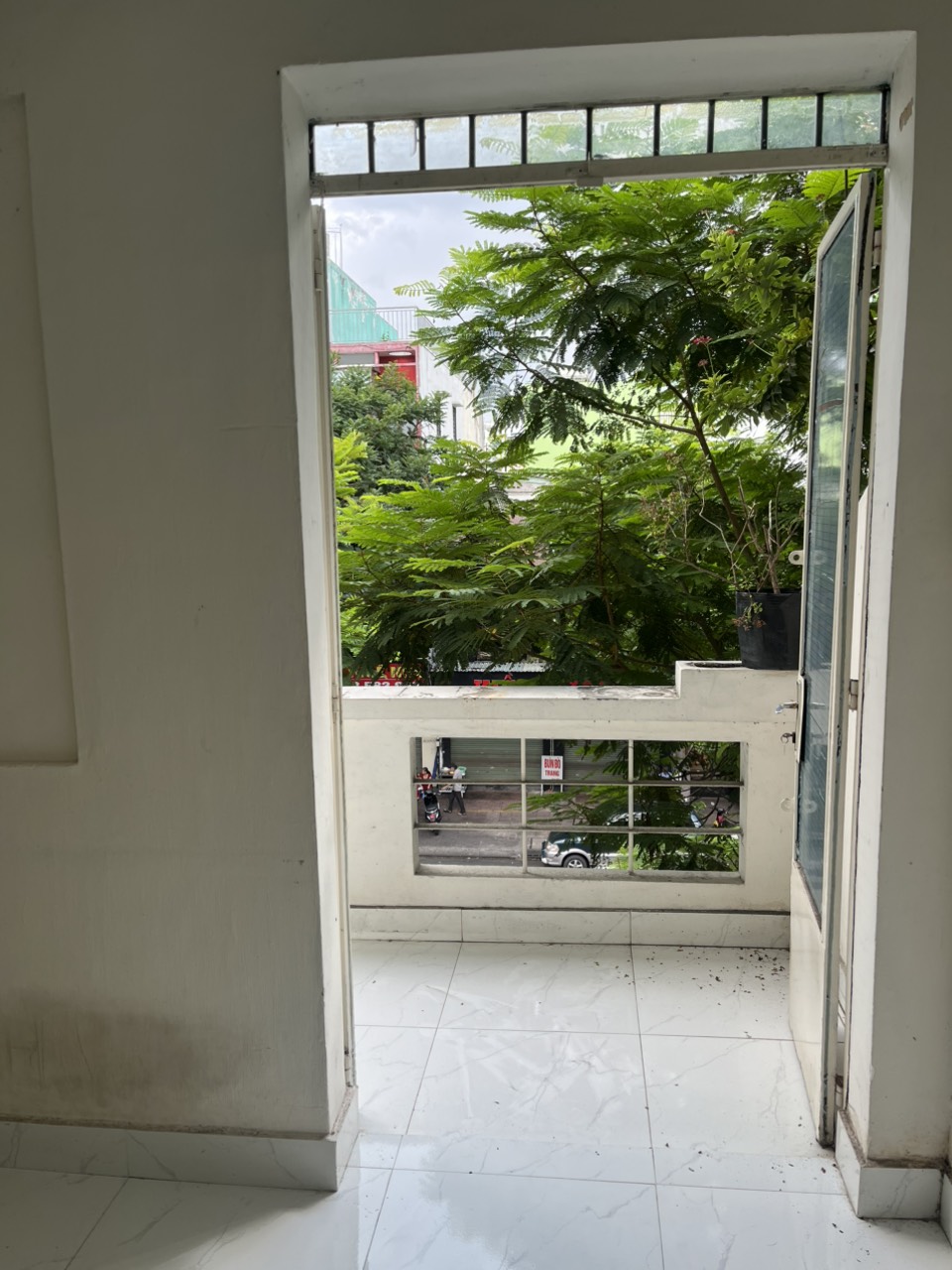 Cho Thuê Căn Hộ Lầu 2 mặt tiền Lê Văn Sỹ P12- Q3 - TPHCM. - Ảnh chính