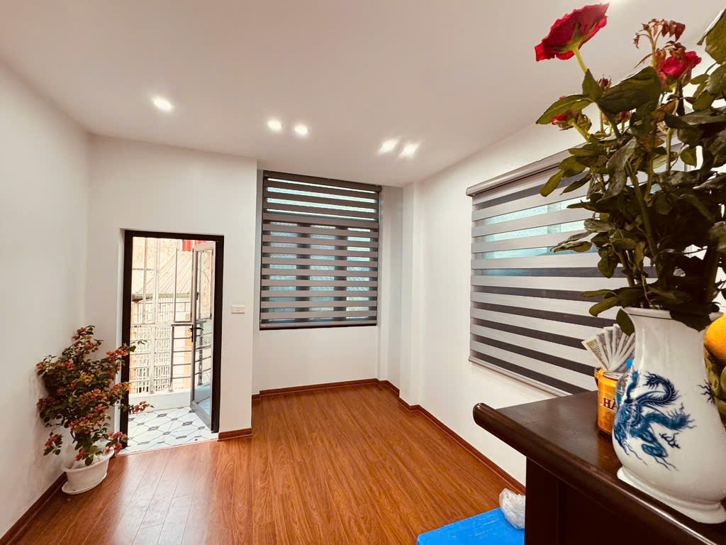 Nhà thoáng sáng ngõ 355 Xuân Đỉnh 30m 5 tầng 6,8 tỷ - Ảnh 1