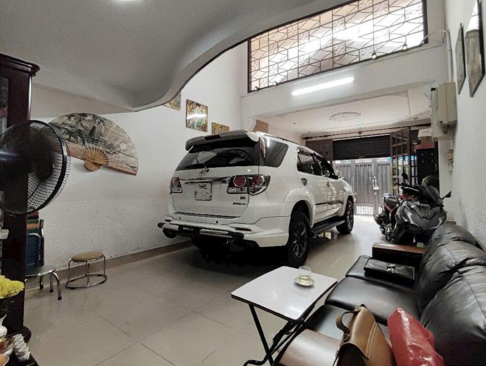BÁN NHÀ 3 TẦNG, HXH TRẦN XUÂN SOẠN – GẦN LÂM VĂN BỀN – 5.2 x 17m – CHỈ 8.3 TỶ - Ảnh chính