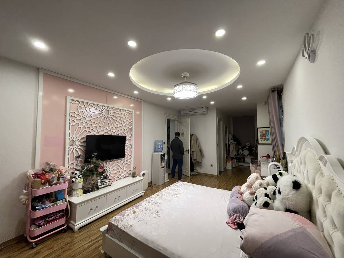 Bán nhà phố Lý Nam Đế, Hoàn Kiếm 70m2, 7T thang máy cực đẹp, mặt tiền 6.6m lô góc 3 thoáng - Ảnh chính