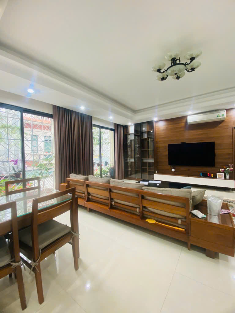 Nhà 5 tầng thang máy phố Võ Chí Công, Tây Hồ, ô tô qua nhà, 42m, mặt tiền gần 5m, 11 tỷ - Ảnh 2