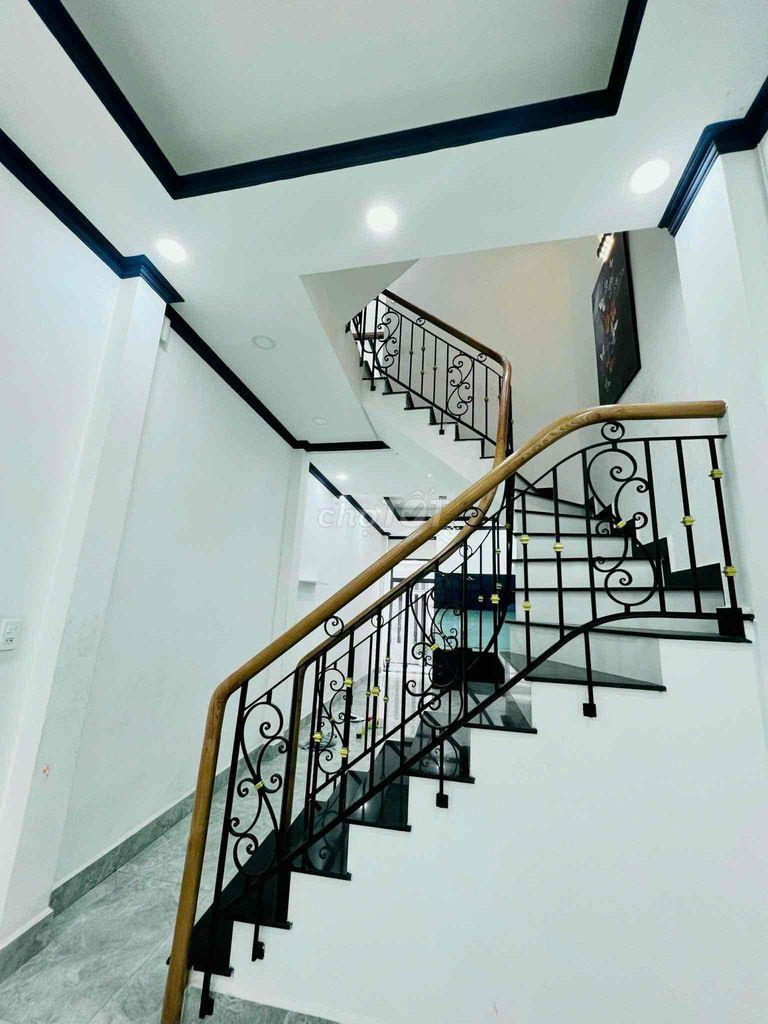 **Bán nhà phường 2, Tân Bình** HXH đường Bạch Đằng, (5x16) 3 tầng 11 tỷ - Ảnh 2