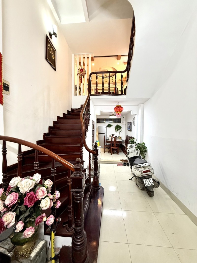 Cực hiếm. Bán nhà Vũ Trọng Phụng, Thanh Xuân. 32m2 x 5 Tầng. NGÕ NÔNG, SÁT PHỐ. 9 Tỷ. - Ảnh chính