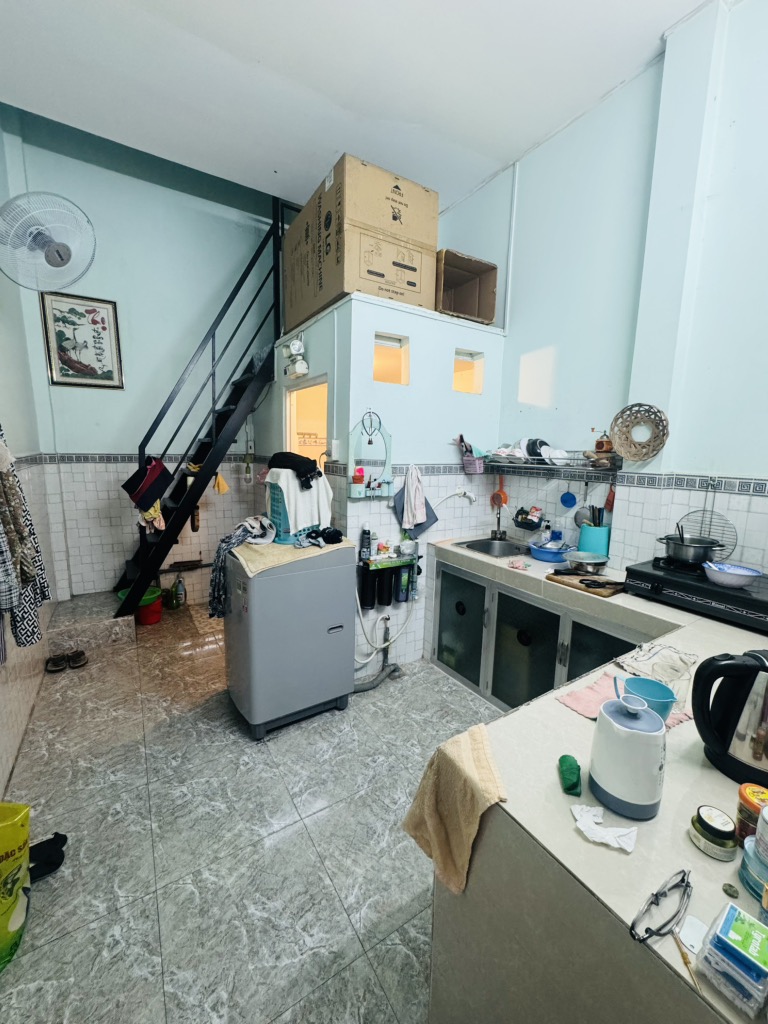 Bán nhà HXT Chiến Lược, gần Hương Lộ 2, Bình Tân, 3x10 - 2 tầng, chỉ hơn 2 tỷ - Ảnh 2