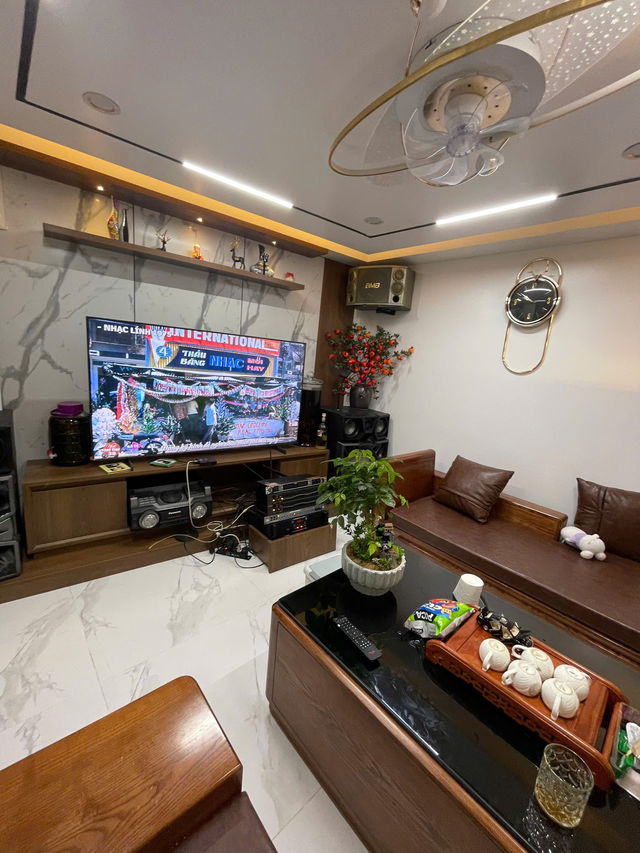 NHÀ MỚI ĐẸP NGÕ RỘNG FULL NỘI THẤT  Nguyễn Văn Cừ 43m2,5 tầng mặt tiền 3.5m, 8 tỷ Long Biên. - Ảnh 1