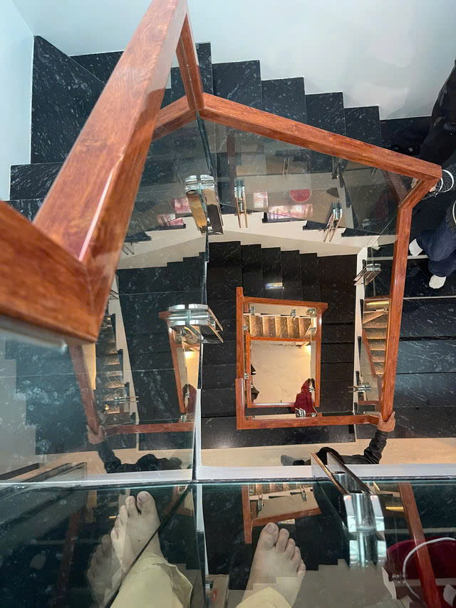 NHÀ MỚI ĐẸP NGÕ RỘNG FULL NỘI THẤT  Nguyễn Văn Cừ 43m2,5 tầng mặt tiền 3.5m, 8 tỷ Long Biên. - Ảnh 4