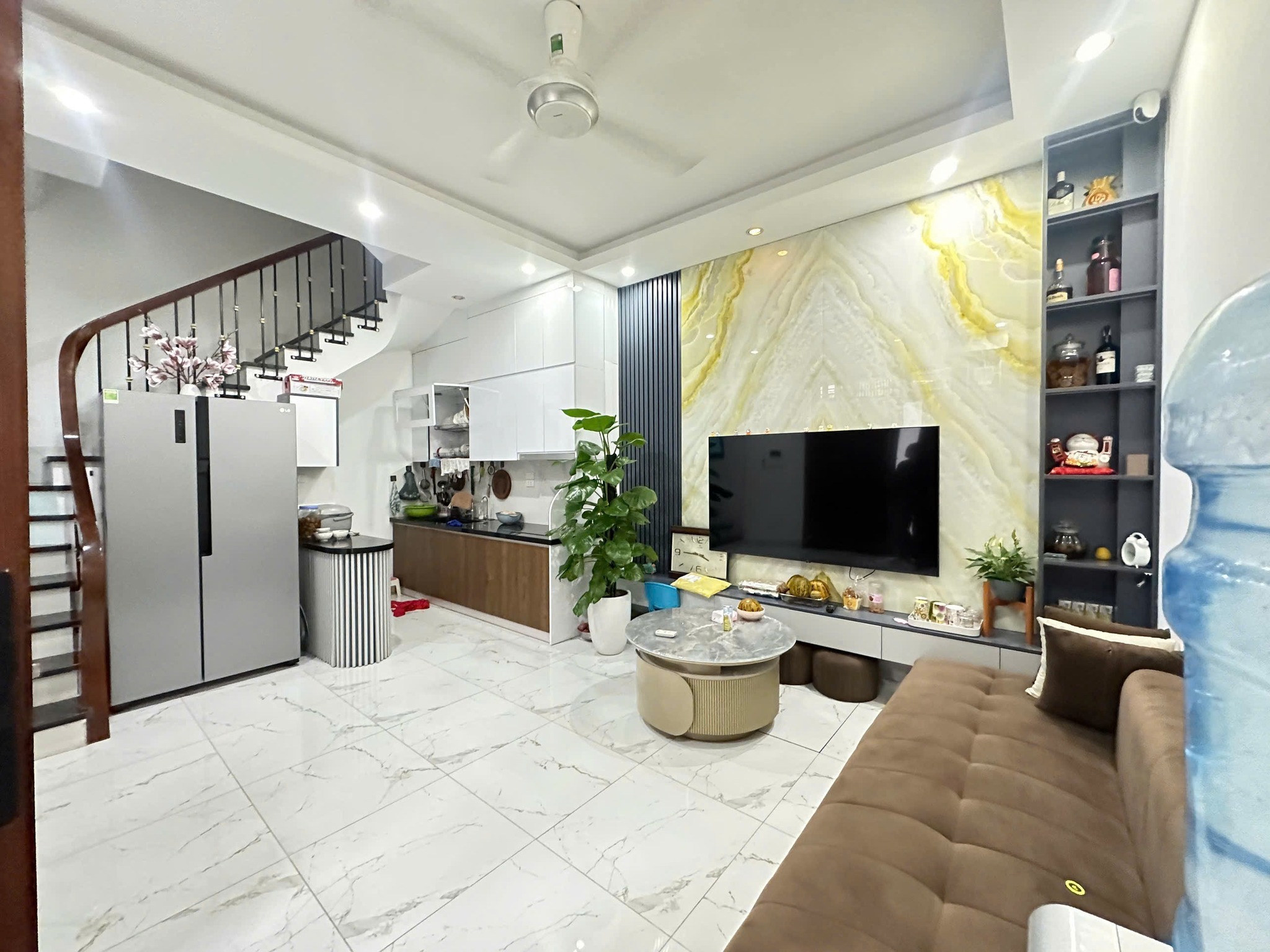 30M RA Ô TÔ TRÁNH, KHƯƠNG TRUNG THANH XUÂN, 50M2 3TẦNG,FULL NỘI THẤT. - Ảnh chính