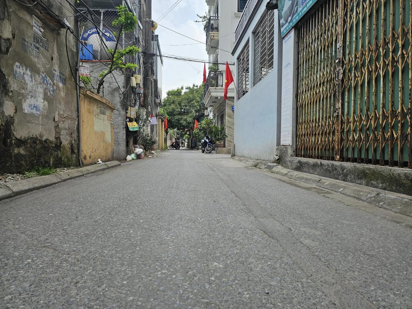 Bán đất tặng nhà C4 Ngõ 344 Ngọc Thuỵ 52m, lô góc, nở hậu oto tránh thông chỉ hơn 9 tỷ còn tl. LH - Ảnh chính