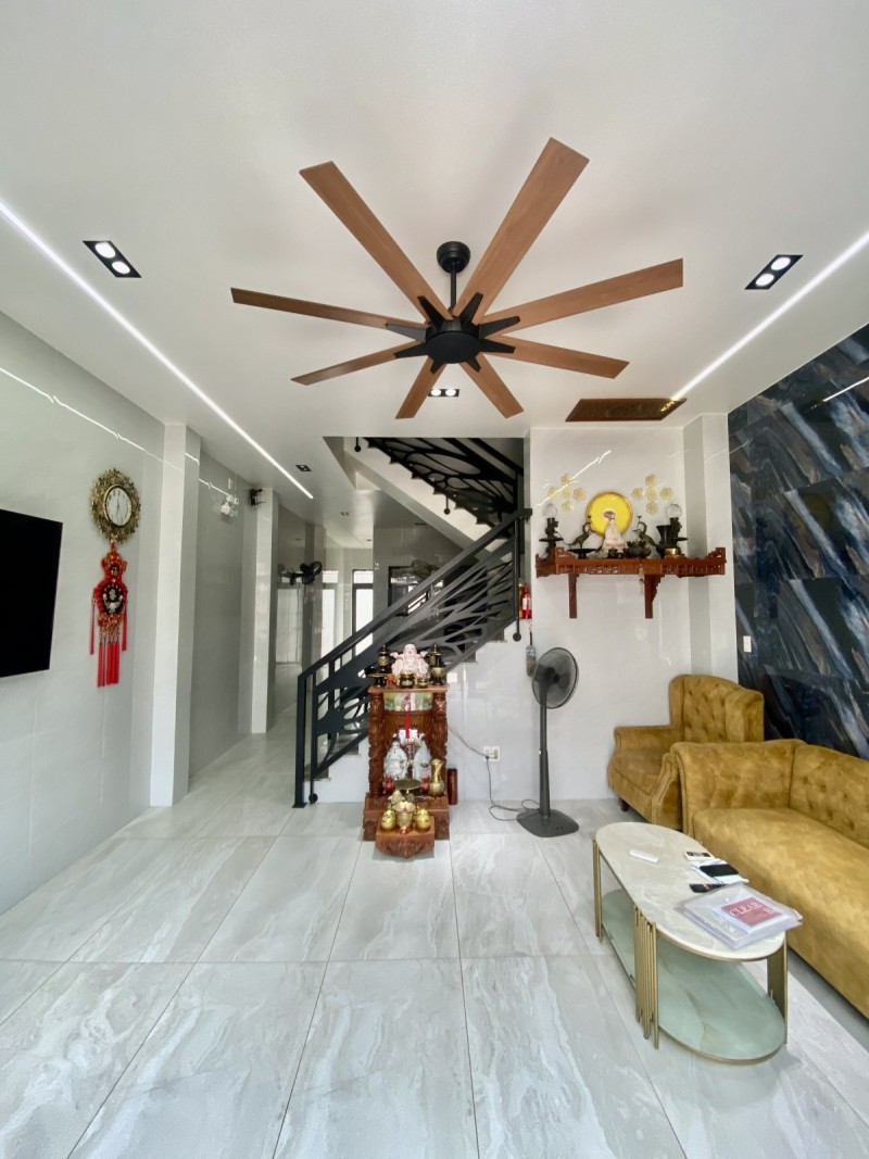 Bán nhà 80m², 5PN, 5WC, 4 tầng, Q.9, 7.4 tỷ, sổ hồng - Ảnh chính