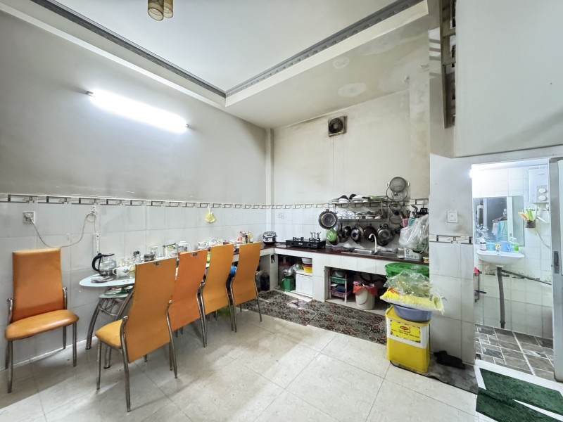 Bán nhà 2 tầng, 137m², 5PN, 5WC, Q.9, 7.95 tỷ, sổ hồng - Ảnh 1