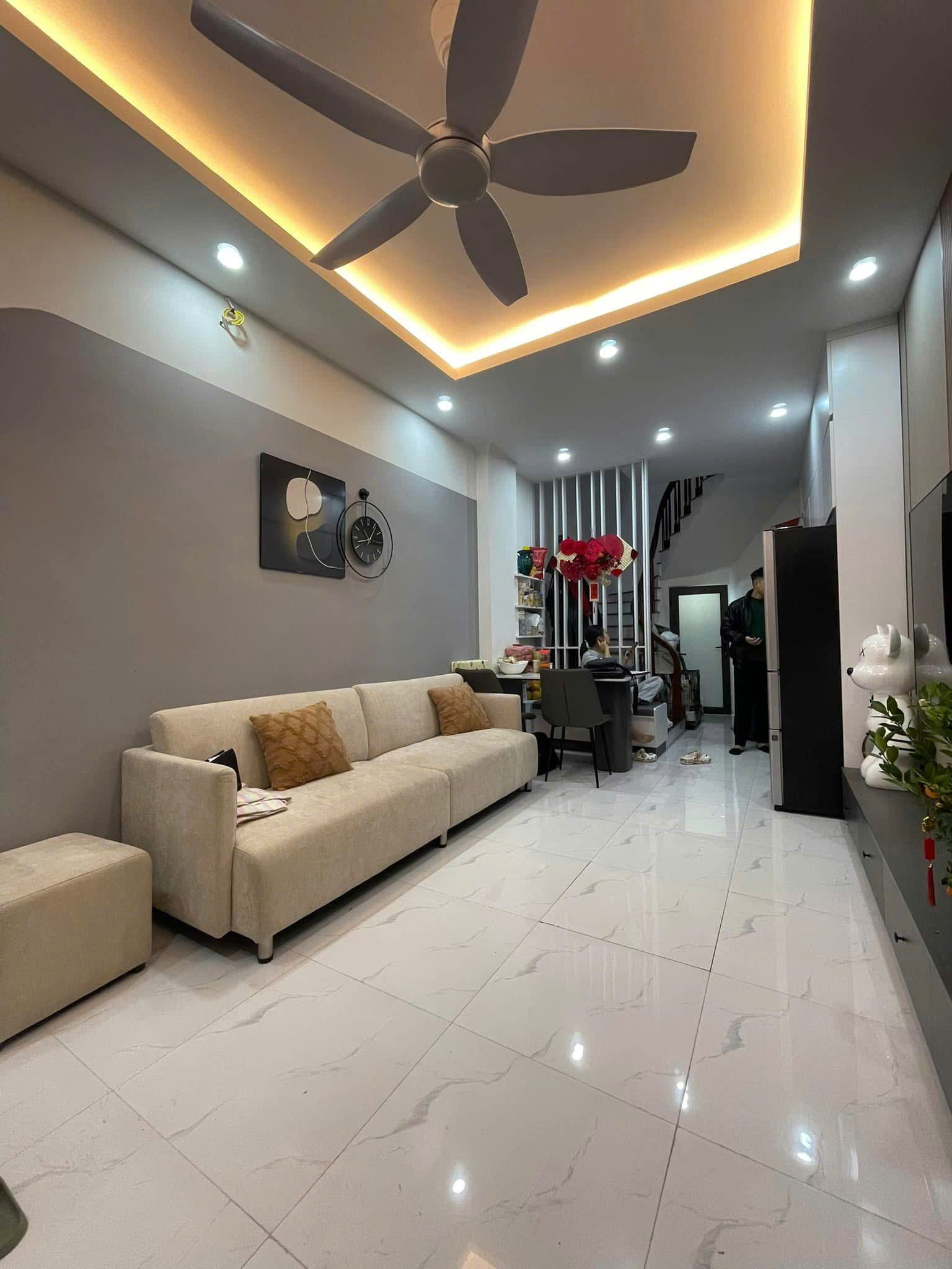 NHÀ ĐẸP HOÀNG MAI - 3 GÁC ĐỖ CỬA - 10M RA Ô TÔ DT 32m2 5 tầng Giá 7 tỷ - Ảnh chính