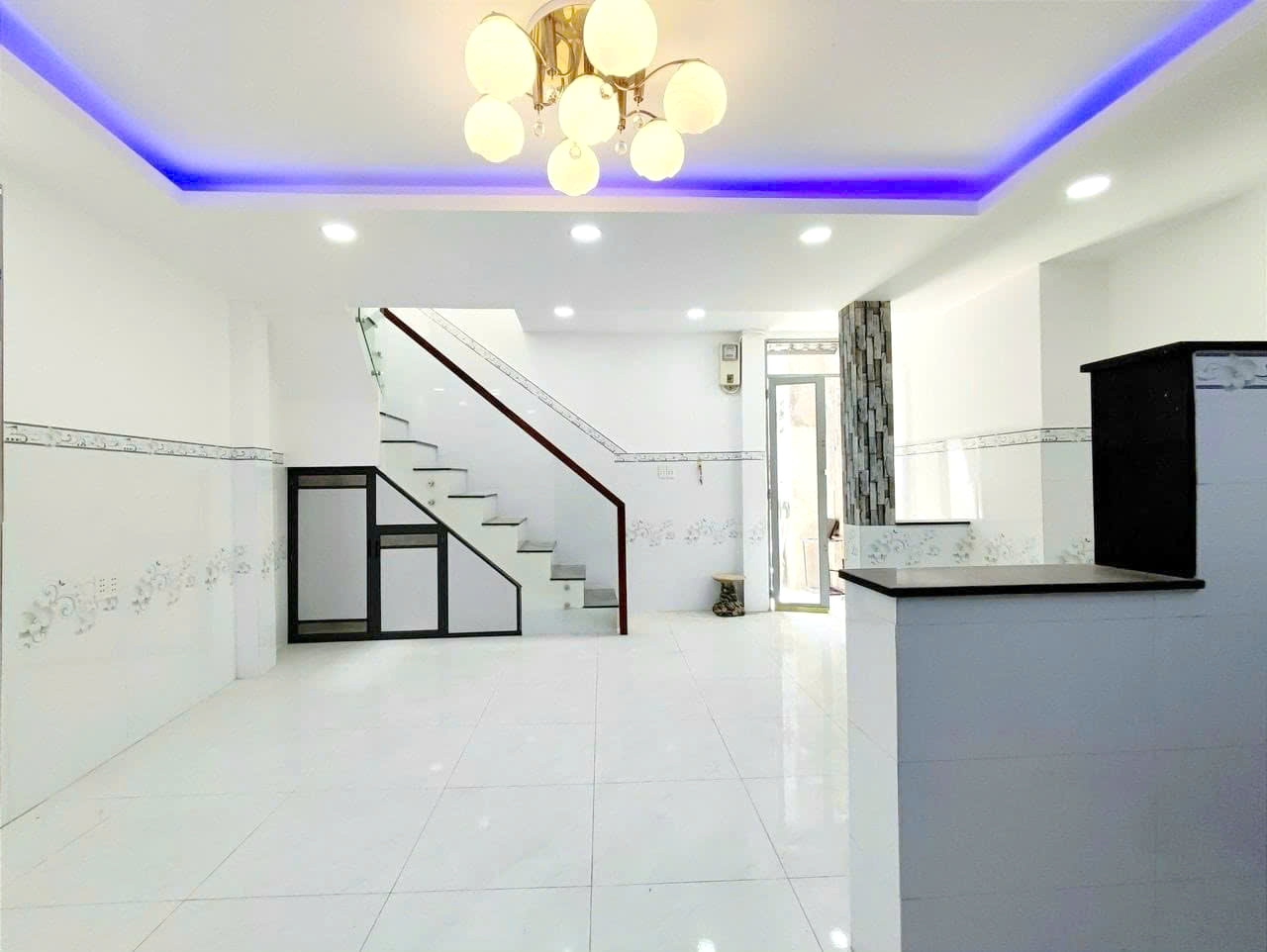 Nhà mới 2 tầng hẻm 314 Âu Dương Lân P3Q8. 3.5 tỷ TL - Ảnh chính