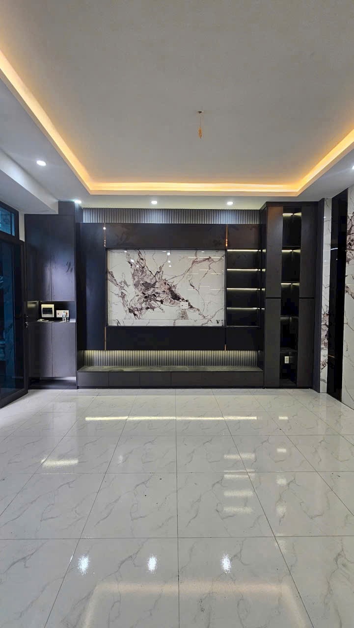 NHÀ 3 TẦNG - Ô TÔ ĐỖ CỬA - TIỆN ÍCH ĐẦY ĐỦ - TẠI BẮC HÀ KIẾN AN - Ảnh 3