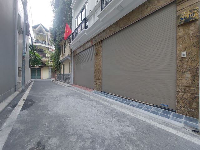 NHÀ MỚI NGÕ THÔNG Ô TÔ VÀO NHÀ Nguyễn Sơn 50m2,X 5 tầng, mặt tiền 3.7m, 15.9 tỷ Long Biên. - Ảnh 1