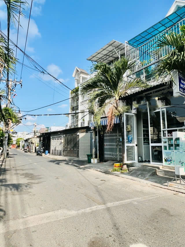 GIÁ MỀM NHẤT BÌNH TÂN - 5.84 TỶ - Đường 16 - DT: 79m2(5,05 x 16m), nhà cấp 4, 1 trệt 1 lửng, 2 mặt - Ảnh chính