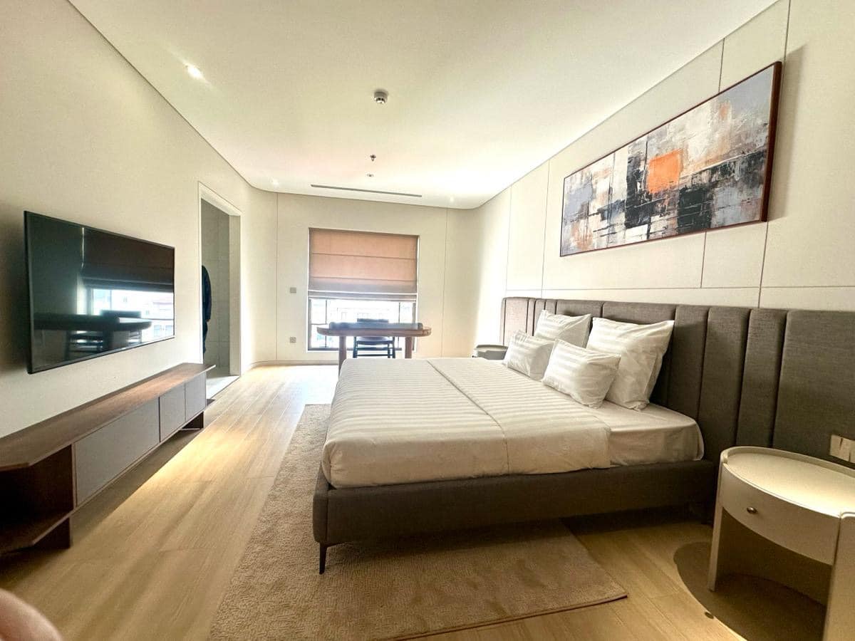 Bán nhà mặt phố Tô Hiến Thành, 160m2, mặt tiền 7.1m, 94 tỷ, xây tòa văn phòng đẹp hết ý - Ảnh 1
