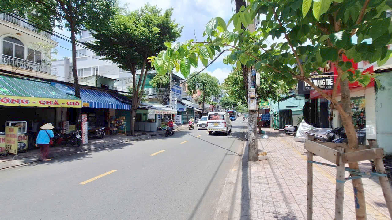 Bán nhà mặt phố Tân Hòa Đông, Q.6, 10 tỷ, MT 5.4m, sổ hồng - Ảnh chính