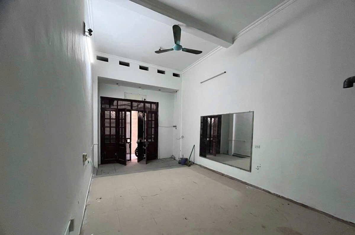 BÁN NHÀ KHƯƠNG TRUNG - 50m ra ô tô 2 mặt ngõ trước sau  giá 7,5 tỷ - Ảnh 2