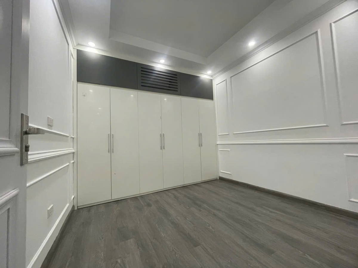 Bán Nhà Định Công Thượng. Hoàng Mai. Ô Tô. DT 40m2. MT 3,2m. 4 Tầng. Giá 8,28 Tỷ. - Ảnh 1