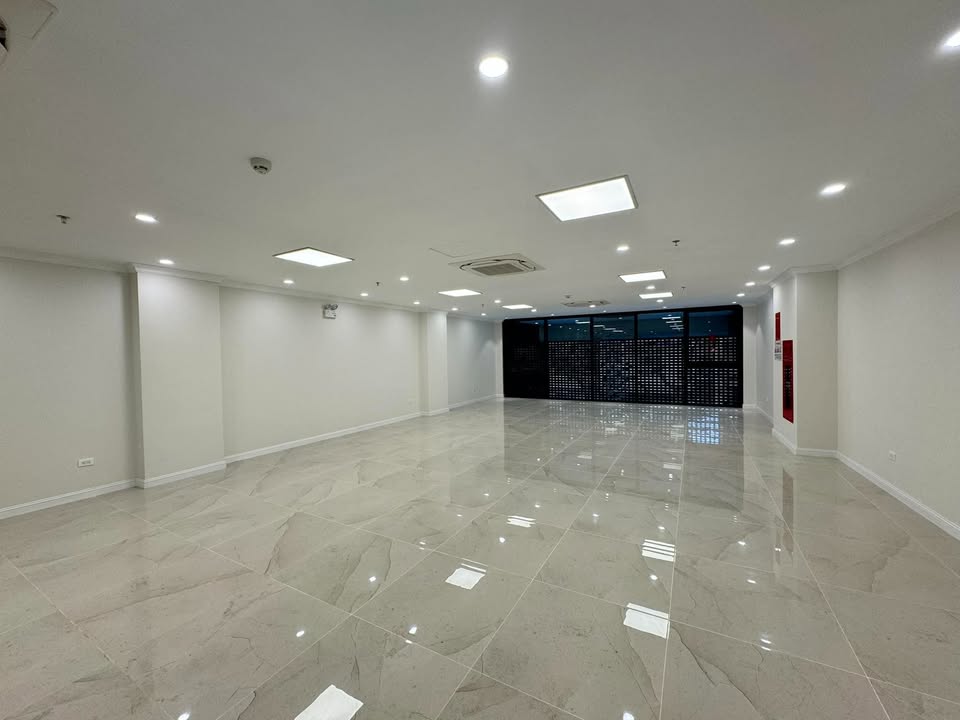 BÁN GẤP NHÀ PHỐ NGUYỄN ĐỨC CẢNH, 7 TẦNG THANG MÁY_DT 60M2, 7 TẦNG, MT 5M, 20.5 TỶ - Ảnh 1