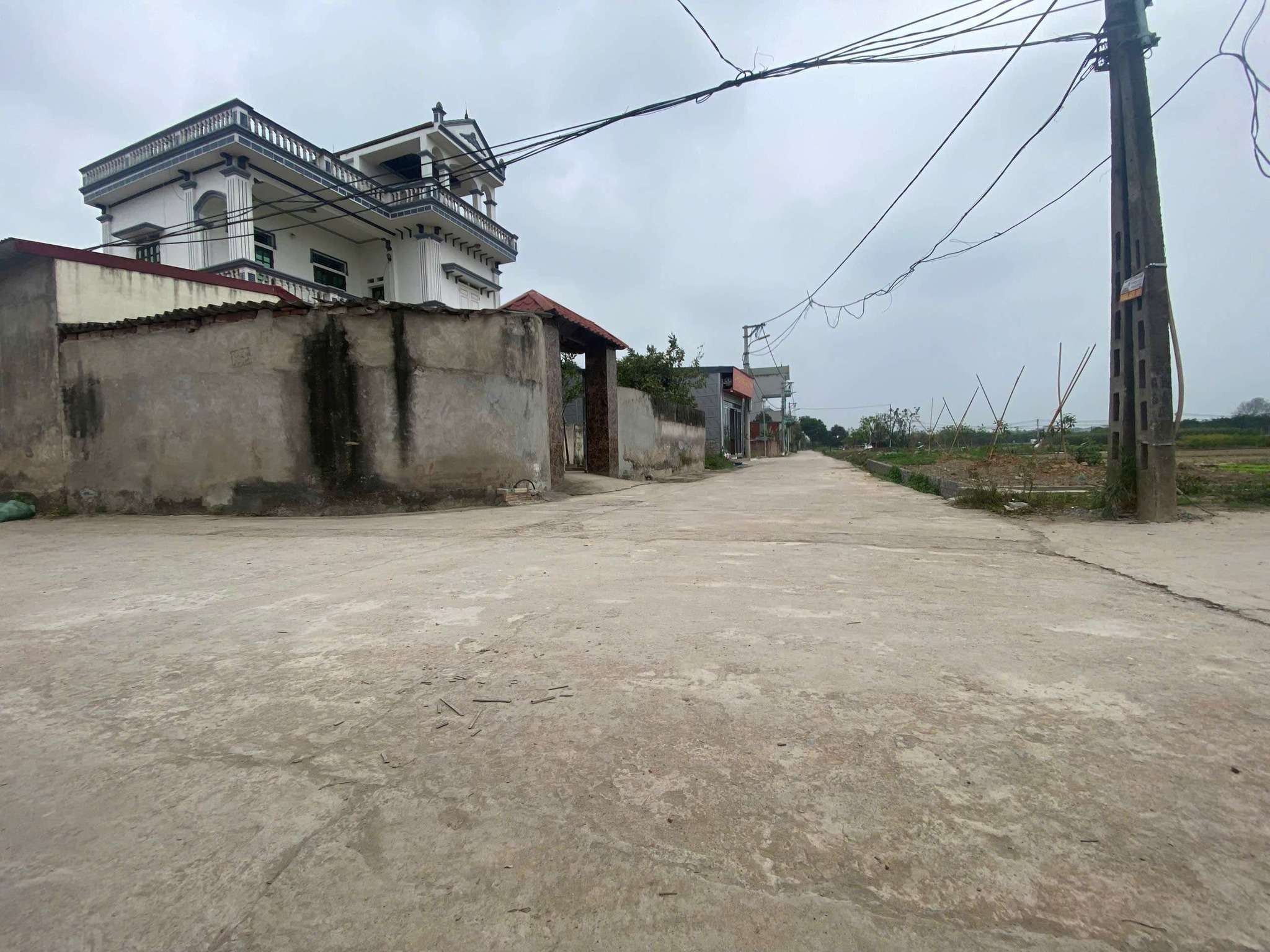 90M TT QUANG MINH GIÁ 4X TRIỆU/M,BÌA LÀNG,ĐỐI DIỆN KHU ĐÔ THỊ,CHÍNH CHỦ - Ảnh 1