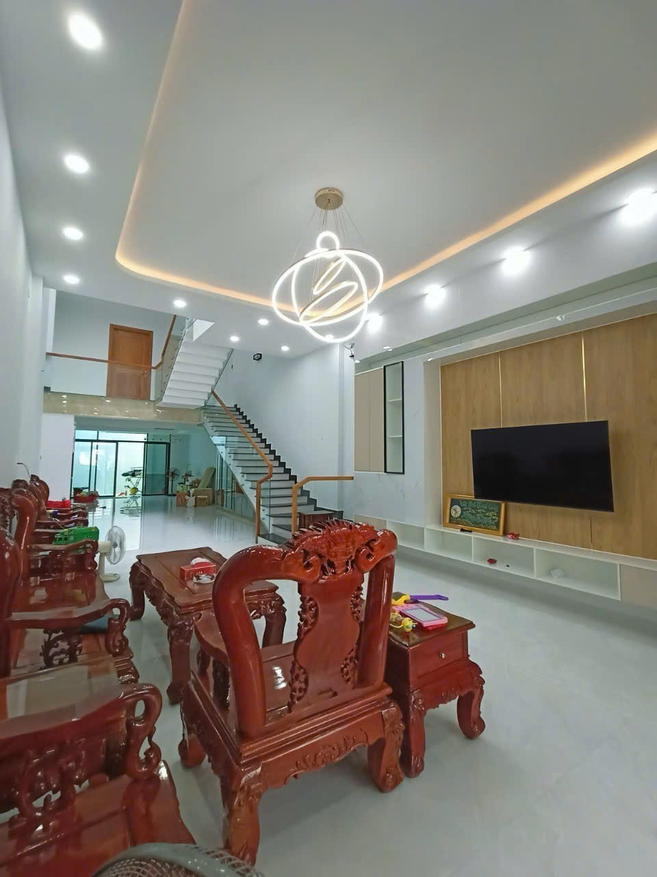 Bán nhà Nguyễn Thị Thập Quận 7, 4 lầu 143  m2 .<br>5x29 , 5PN chỉ 16,5 tỷ - Ảnh 3