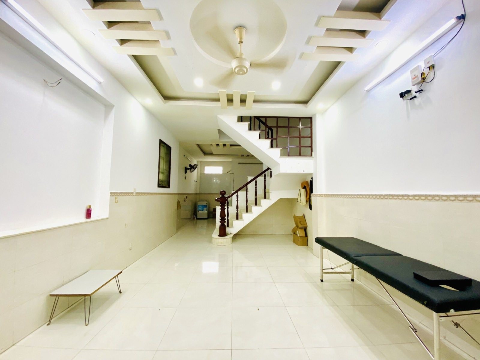 NHÀ CHÍNH CHỦ CẦN BÁN GẤP GIẢM CHÀO 300tr—> GIÁ CÒN 5.5 TỶ- 2 TẦNG - 54M2 (4X13.3) HẺM NHỰA XE HƠI, - Ảnh chính