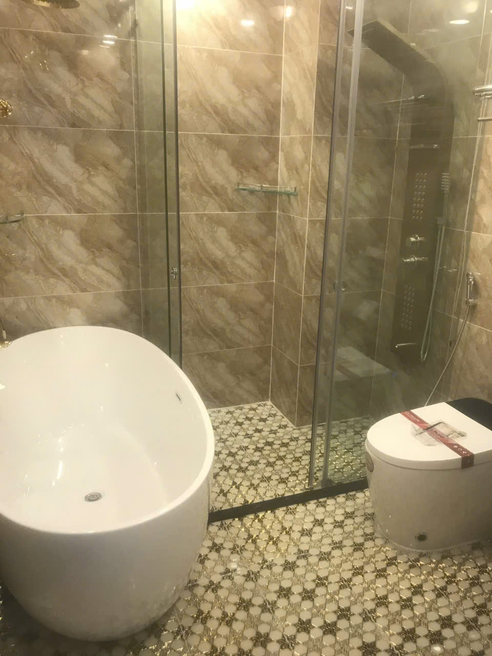 Bán nhà mặt tiền khu Lâm Văn Bền Quận 7<br>6 lầu , thang máy 80m2, 5PN  chỉ 17,8 tỷ - Ảnh 4
